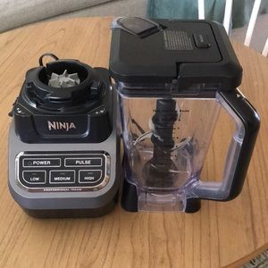 Ninja Professional 1000W Blender